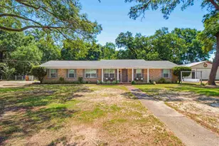 5692 Pine Ridge Dr, Milton, FL 32570 - Photo 1