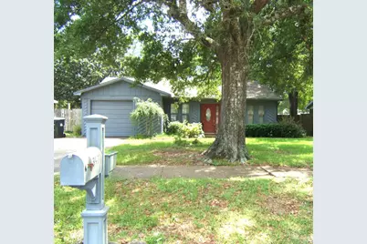 3971 Elmcrest Dr, Pensacola, FL 32504 - Photo 1