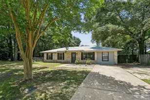 5389 Camille Gardens Cir, Milton, FL 32570 - Photo 1
