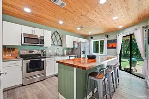 4085 Powrie Dr, Pensacola, FL 32504 - Photo 1