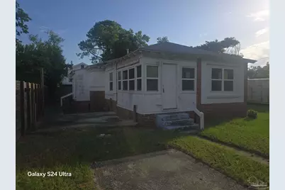 600 W Hernandez St, Pensacola, FL 32501 - Photo 1