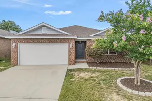 5636 Shooting Star Ct, Milton, FL 32583 - Photo 1