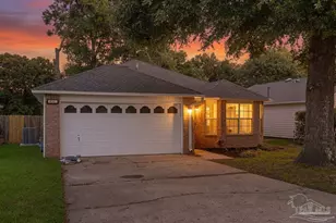 521 Desert Oak Dr, Pensacola, FL 32514 - Photo 1