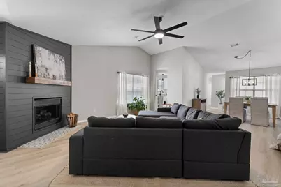 324 Mirabelle Dr, Pensacola, FL 32514 - Photo 1