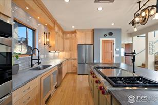 425 Wood St - Photo 10