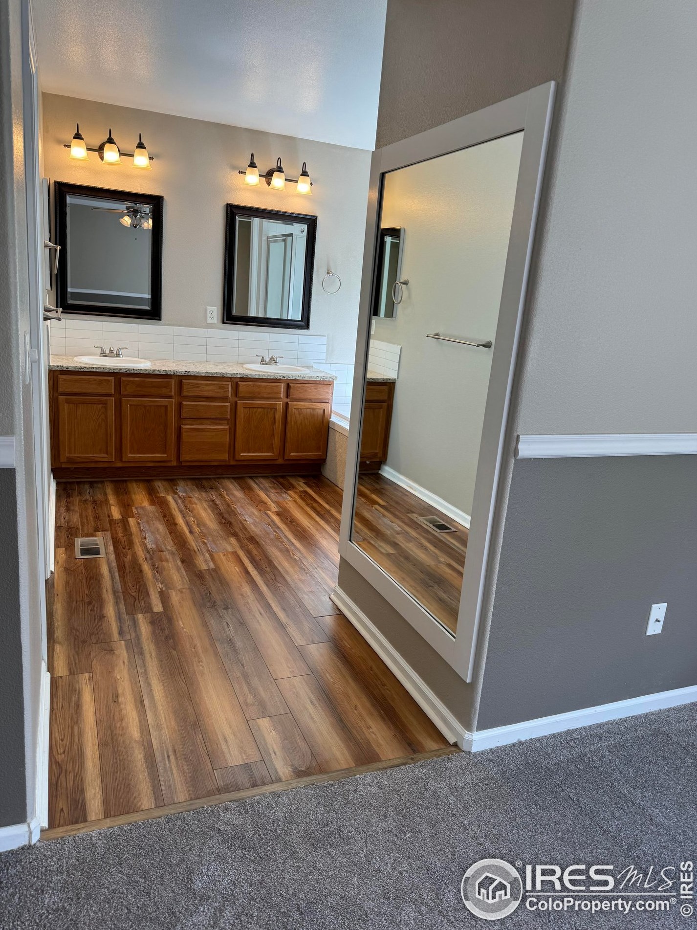 1213 Button Rock Dr, Longmont CO 80504-2258 exterior