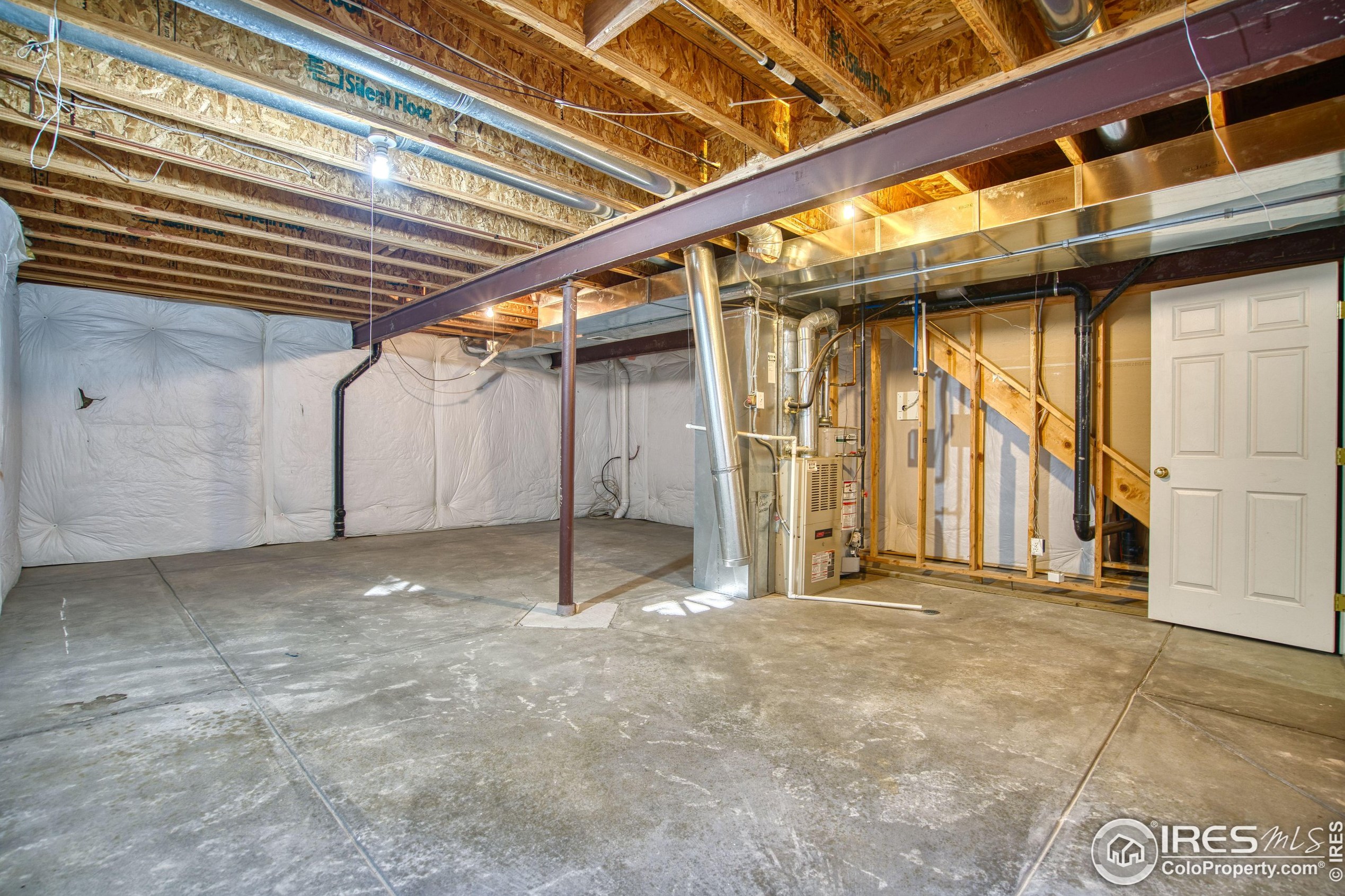 1213 Button Rock Dr, Longmont CO 80504-2258 exterior