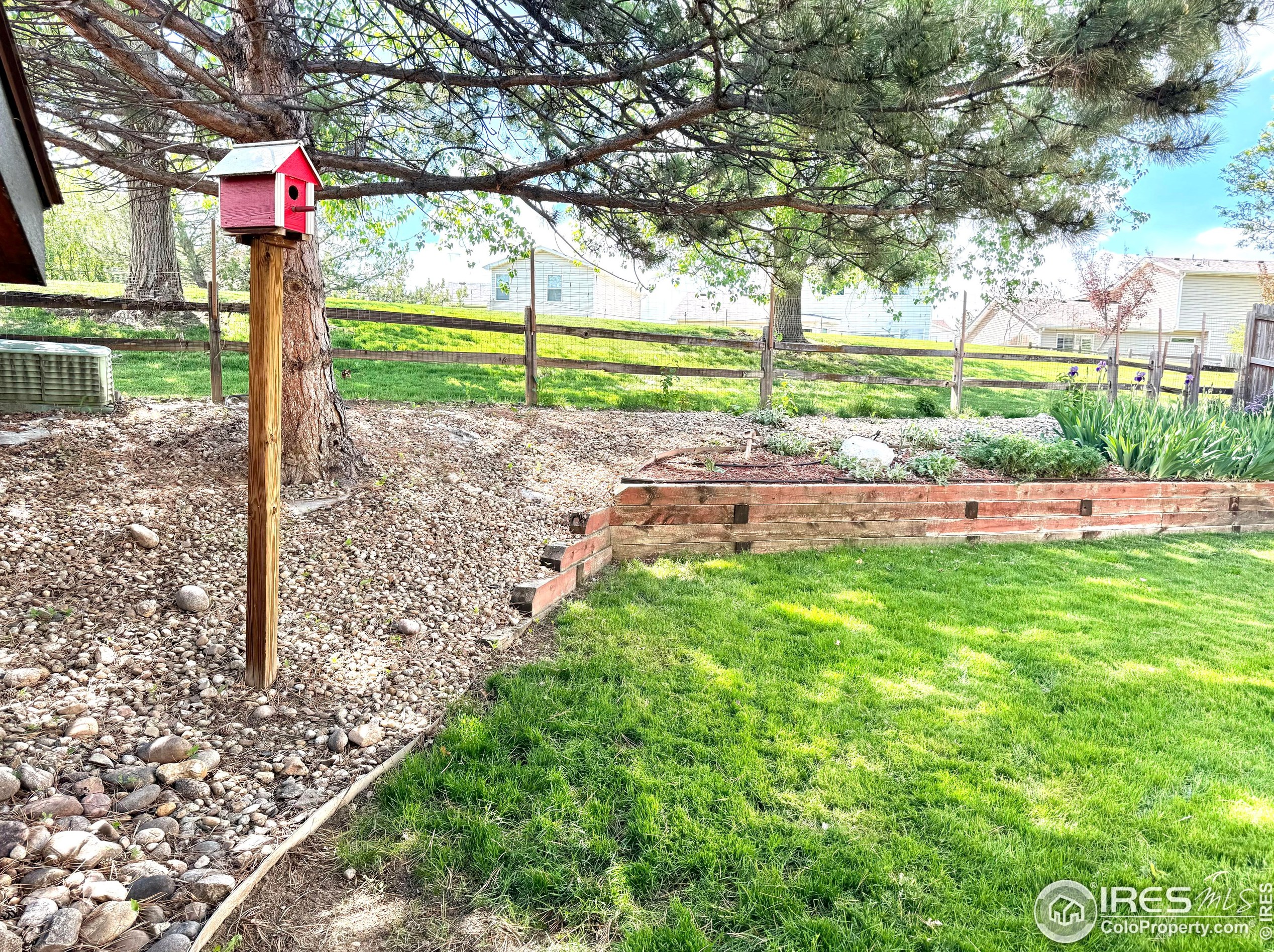 1213 Button Rock Dr, Longmont CO 80504-2258 exterior
