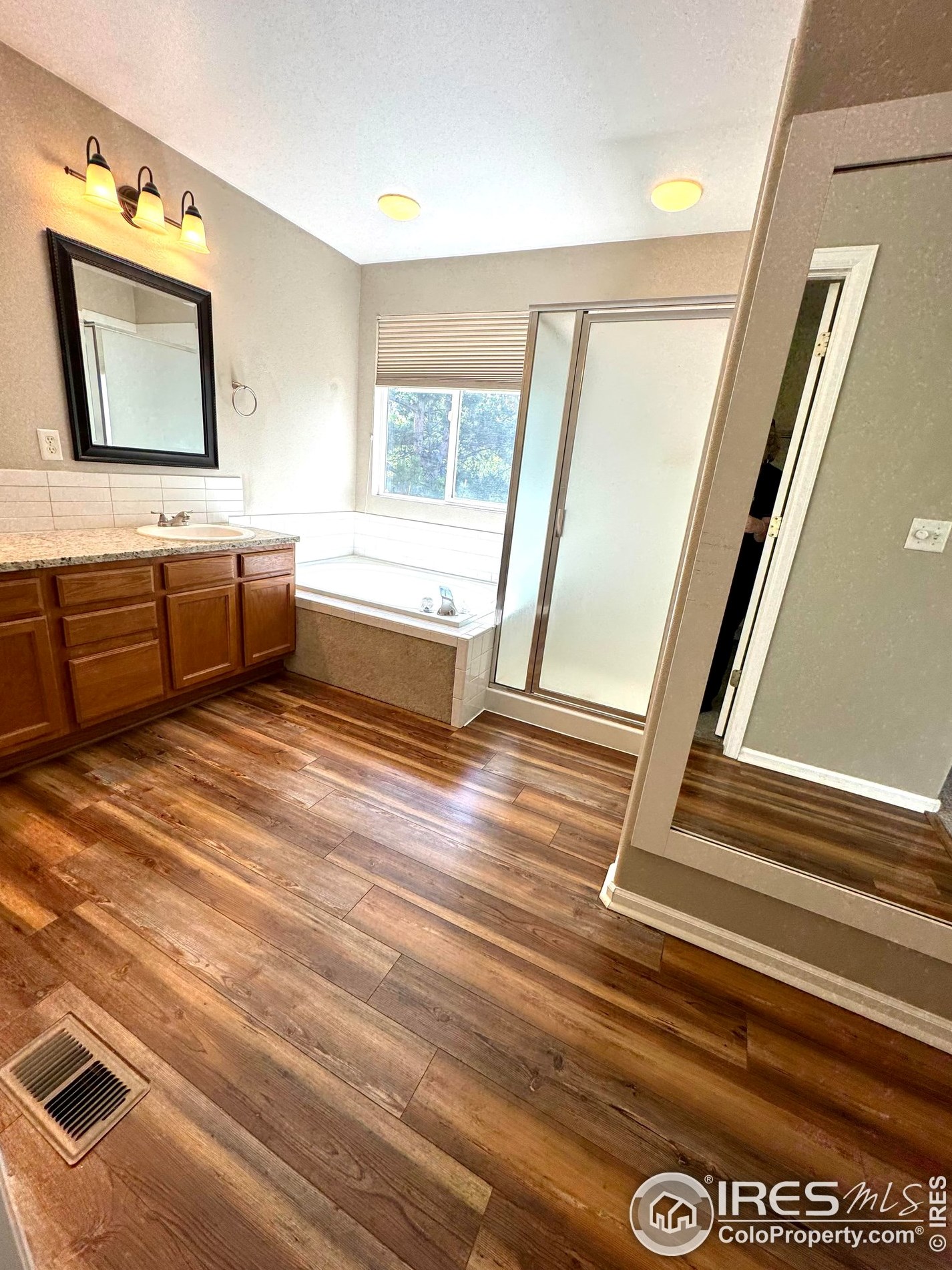 1213 Button Rock Dr, Longmont CO 80504-2258 exterior