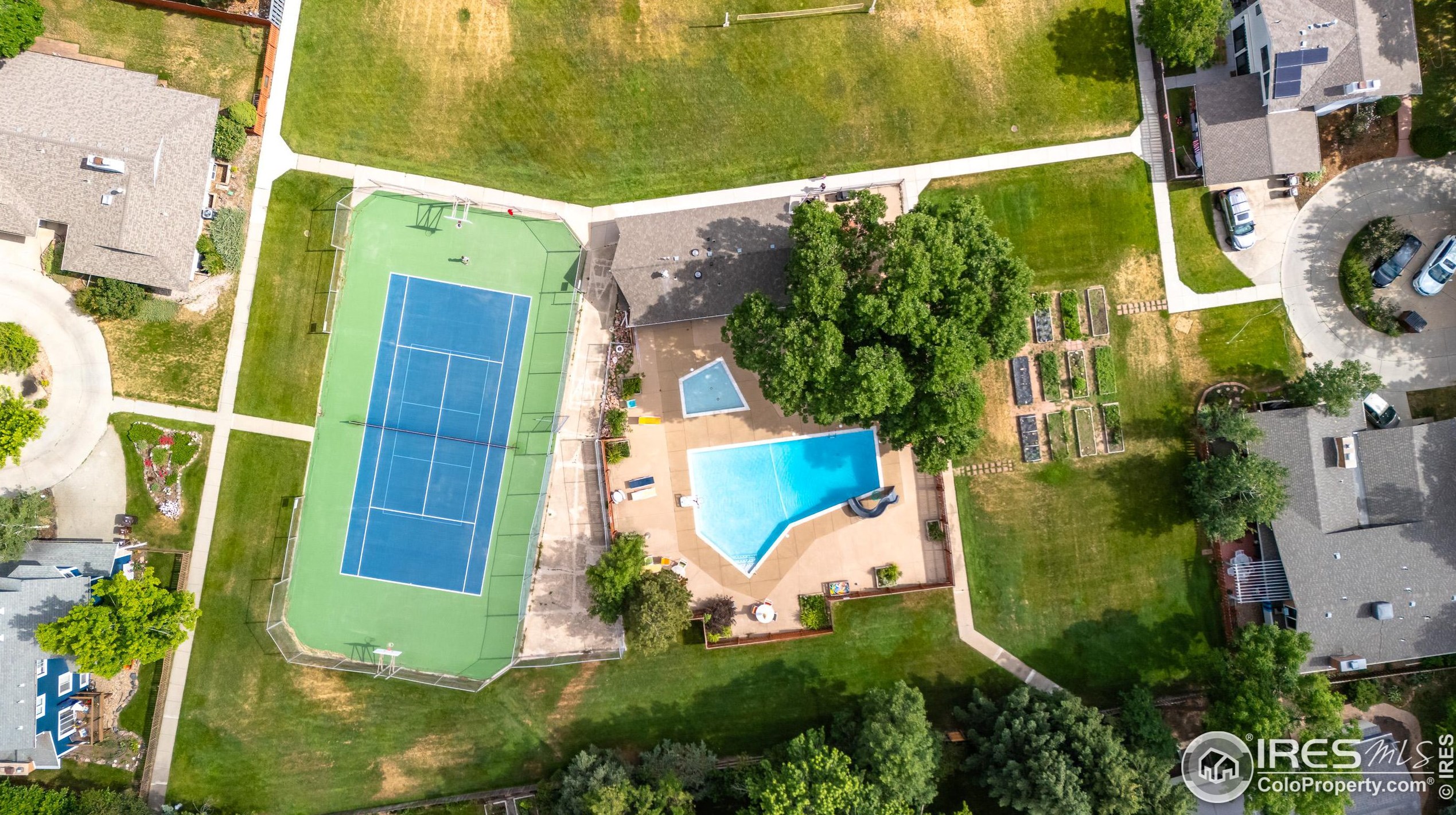 290 Mohawk Dr, Boulder CO  80303-3650 exterior