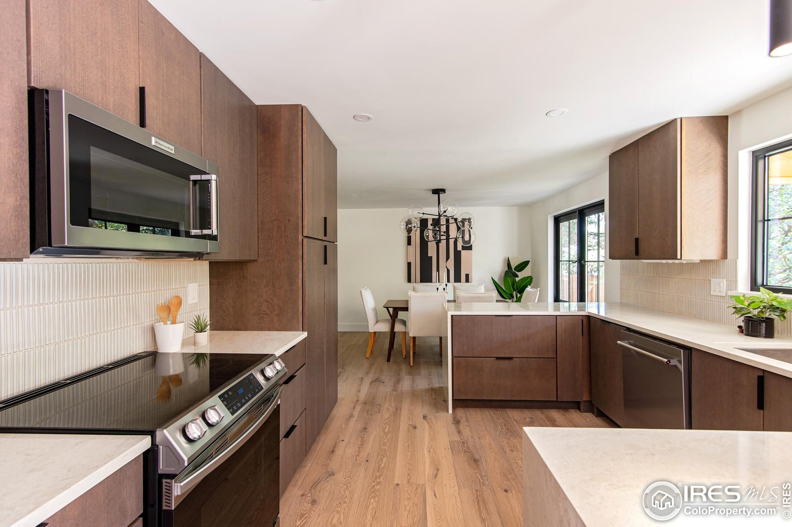 290 Mohawk Dr, Boulder CO  80303-3650 exterior