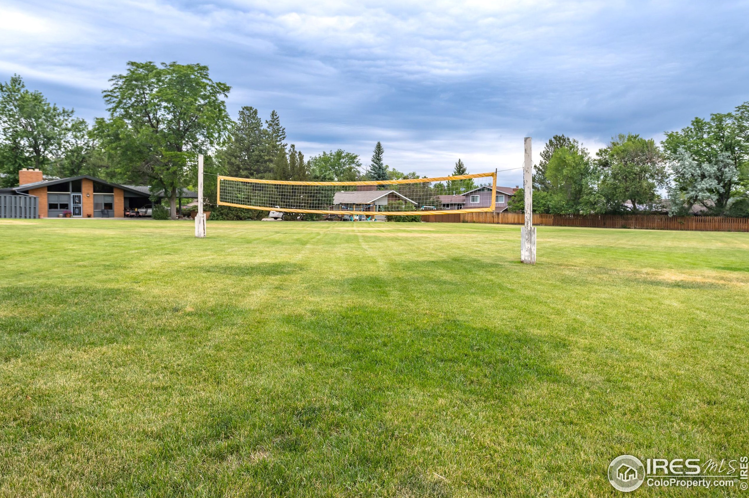 290 Mohawk Dr, Boulder CO  80303-3650 exterior