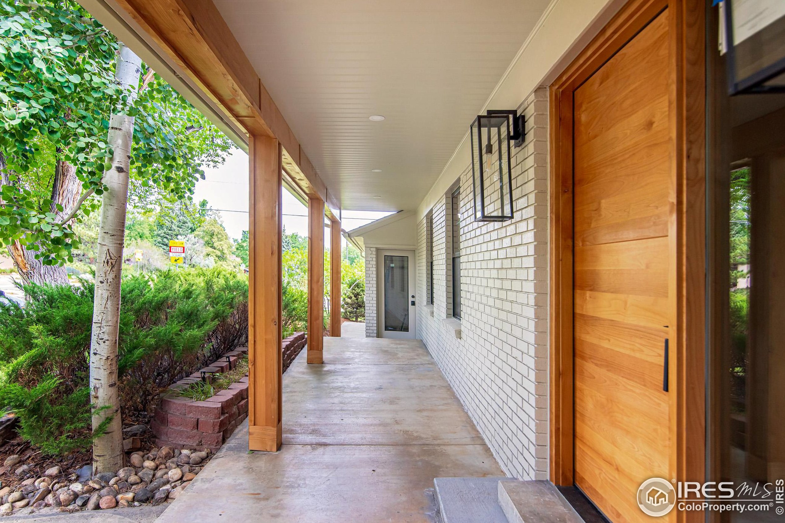 290 Mohawk Dr, Boulder CO  80303-3650 exterior