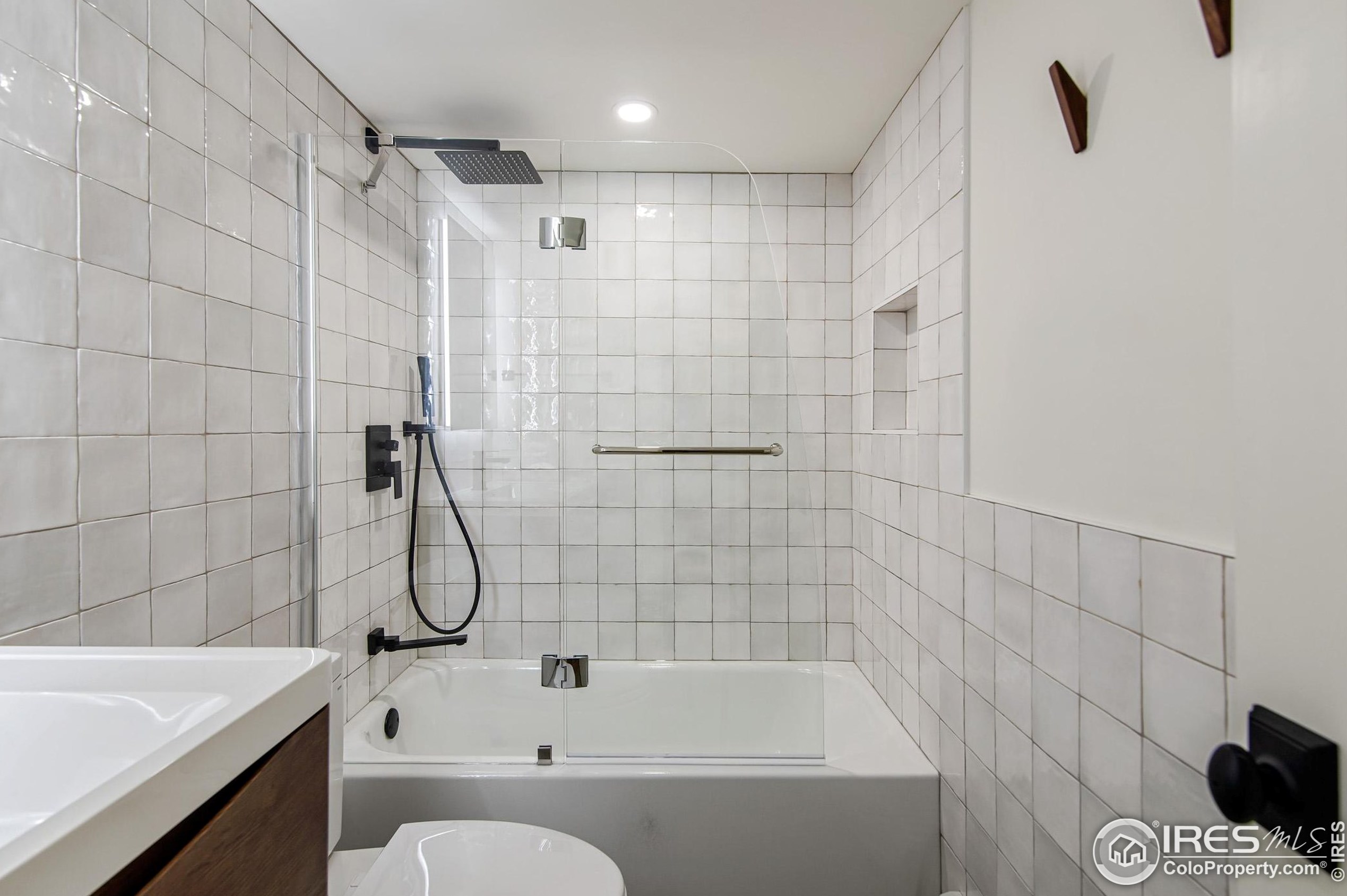 290 Mohawk Dr, Boulder CO  80303-3650 exterior