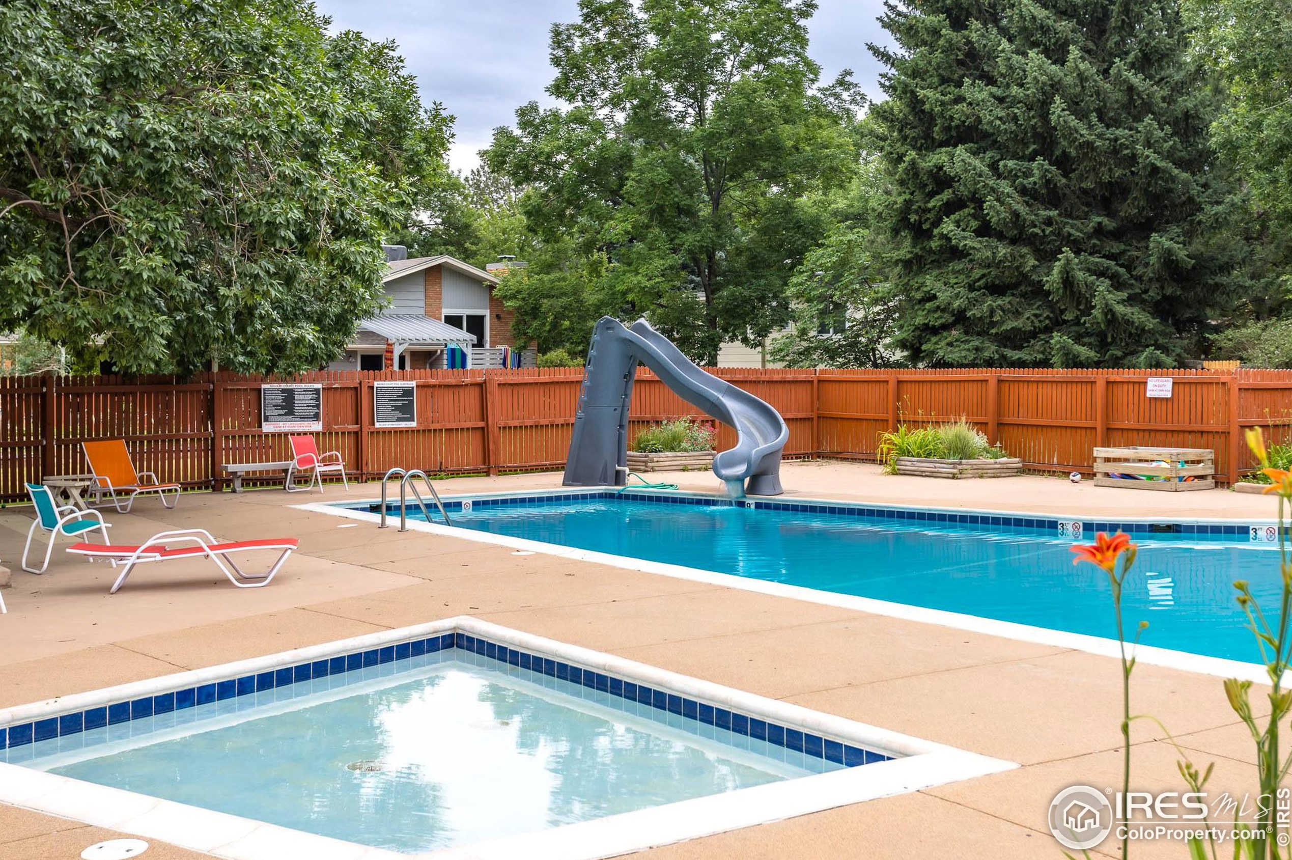 290 Mohawk Dr, Boulder CO  80303-3650 exterior