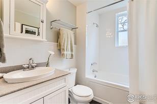 2041 5th St - Photo 18