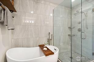 2443 Hampstead Dr - Photo 18