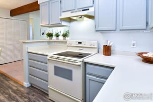 331 Wright St - Photo 6