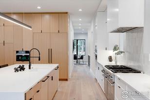 503 Hawthorn Ave - Photo 4