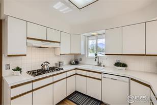 859 Sycamore Ave - Photo 12