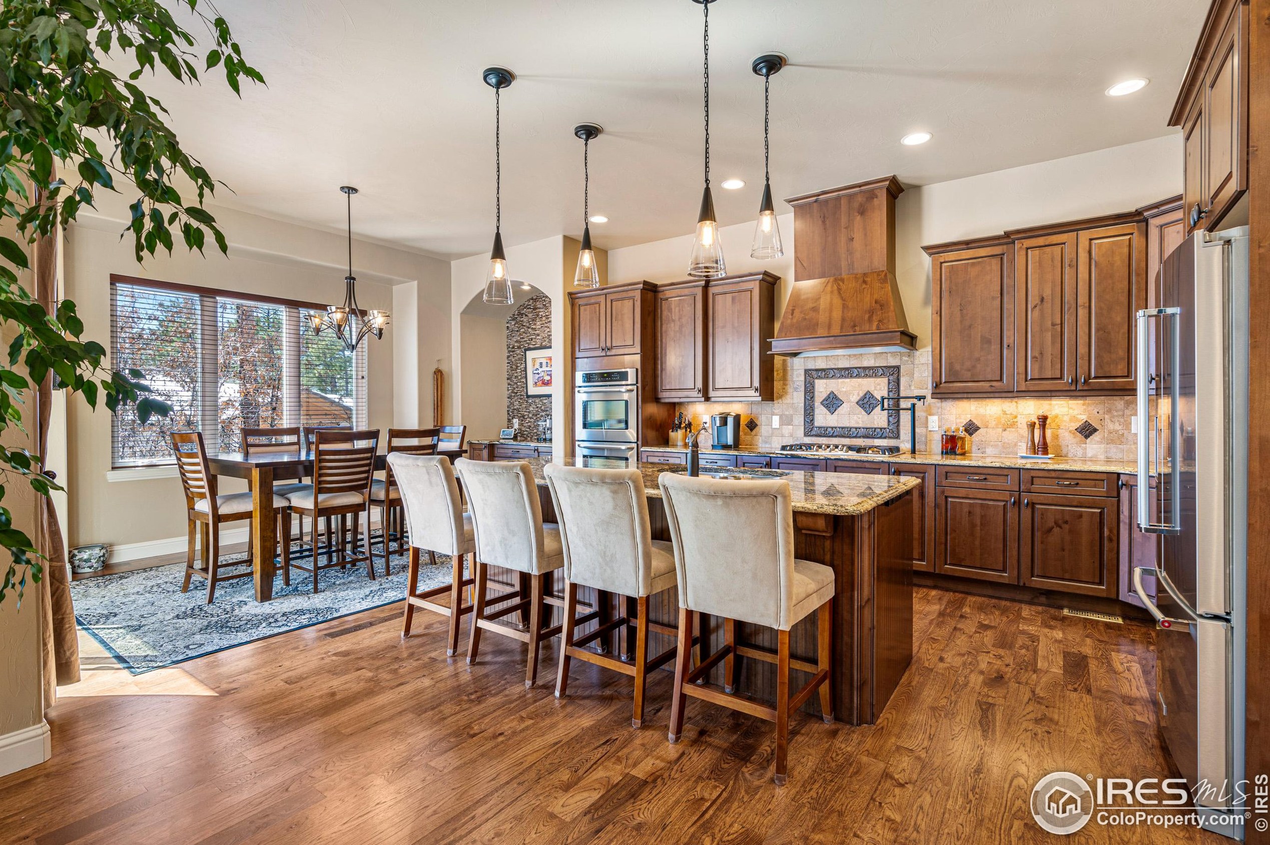 5025 Knobcone Dr, Castle Rock CO 80108-7803 exterior