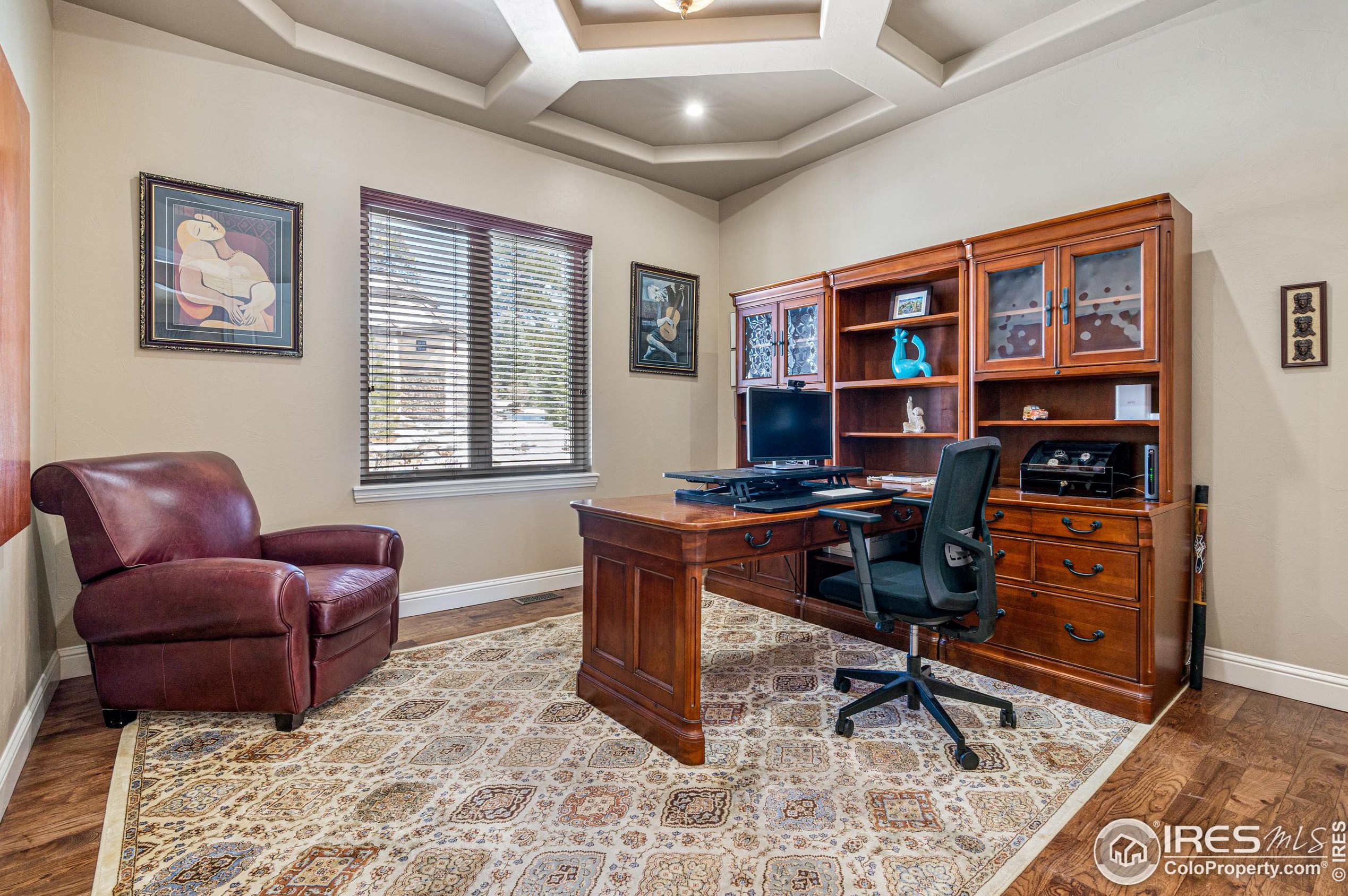 5025 Knobcone Dr, Castle Rock CO 80108-7803 exterior