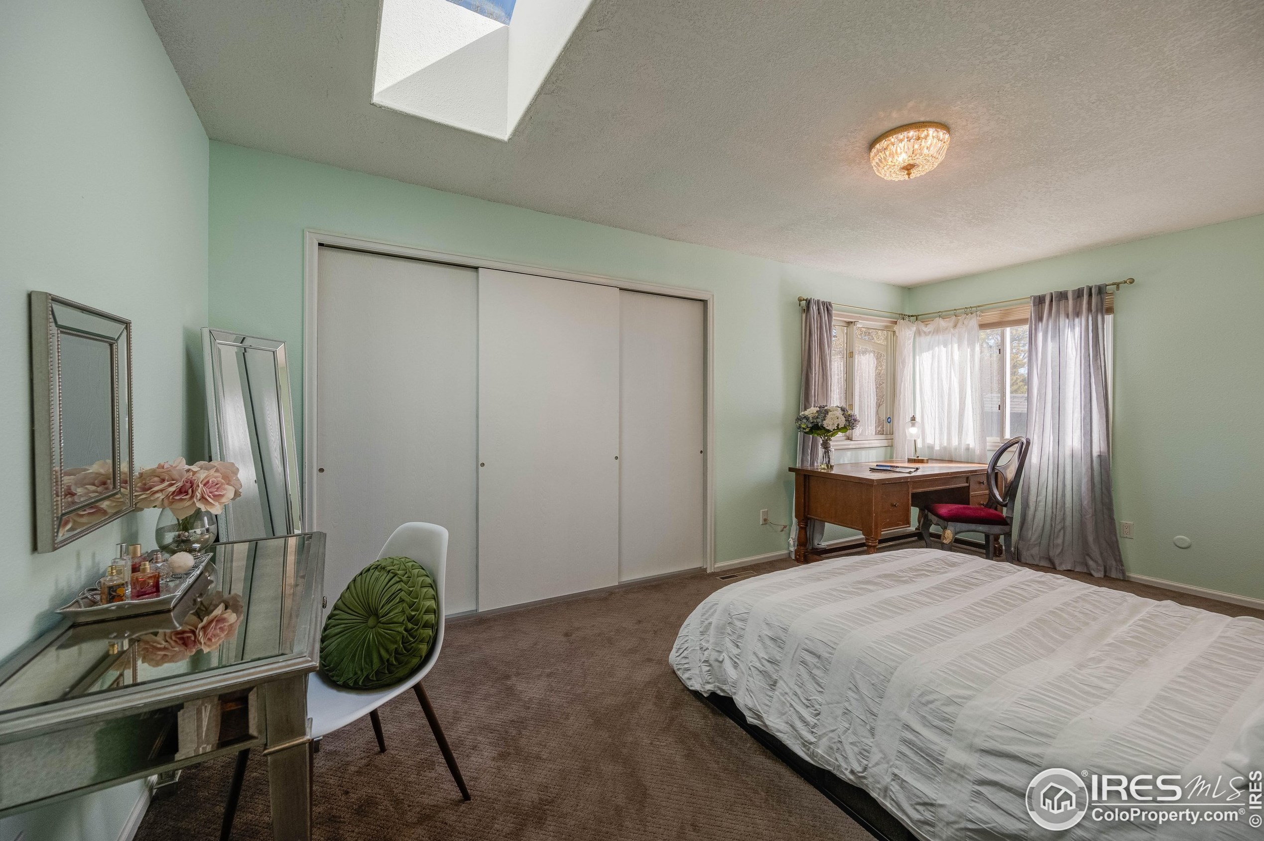 1712 Lakeshore Dr, Fort Collins CO  80525-2422 exterior