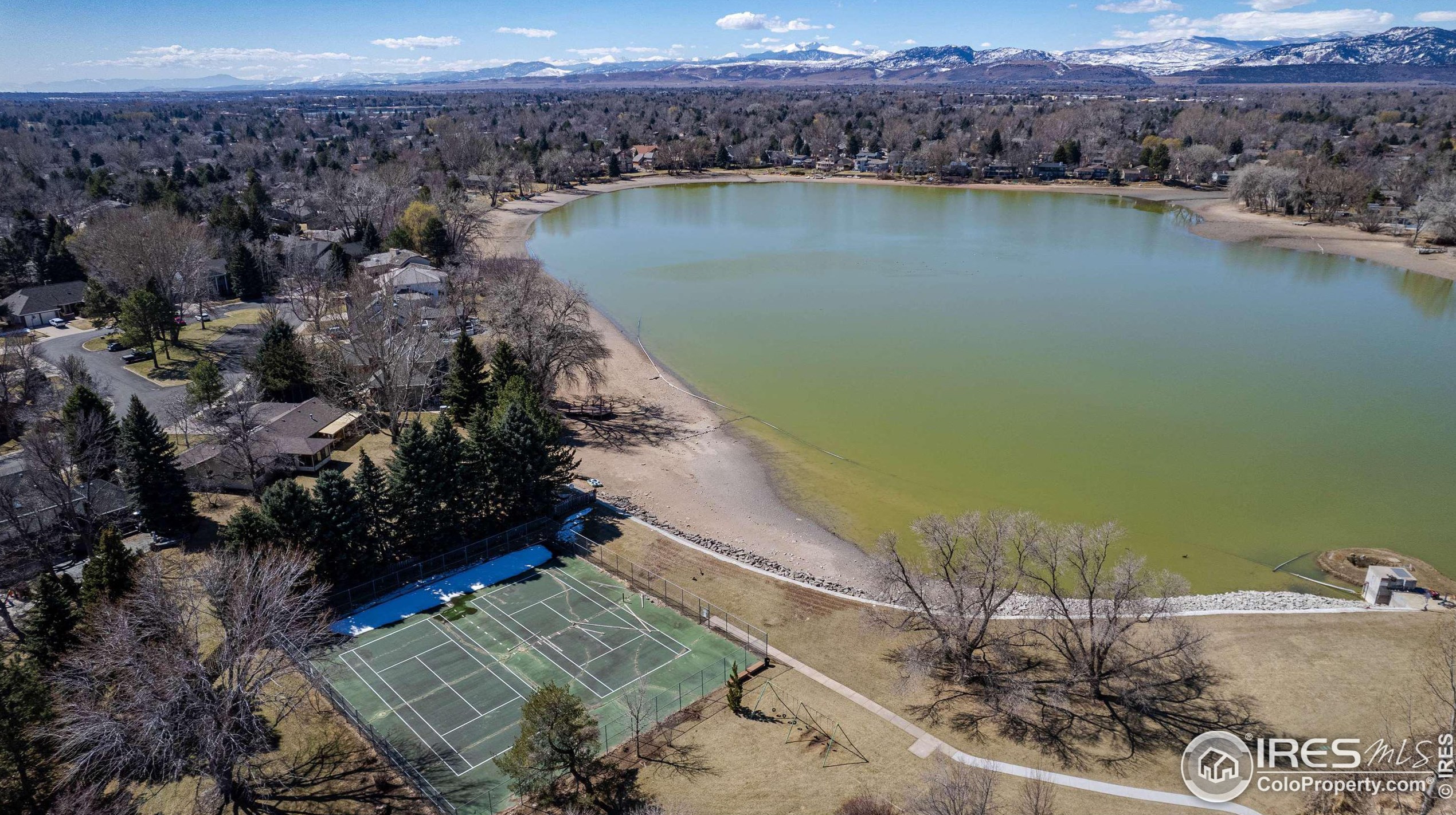 1712 Lakeshore Dr, Fort Collins CO  80525-2422 exterior