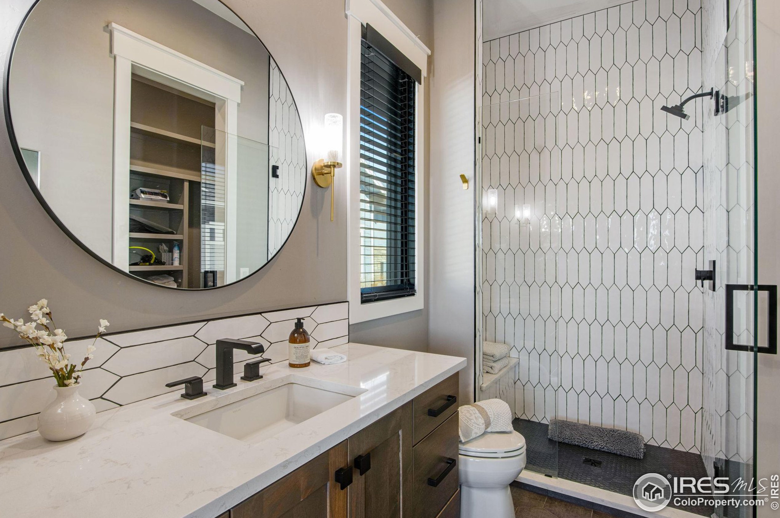 4059 Grand Park Dr, Timnath CO  80547 exterior