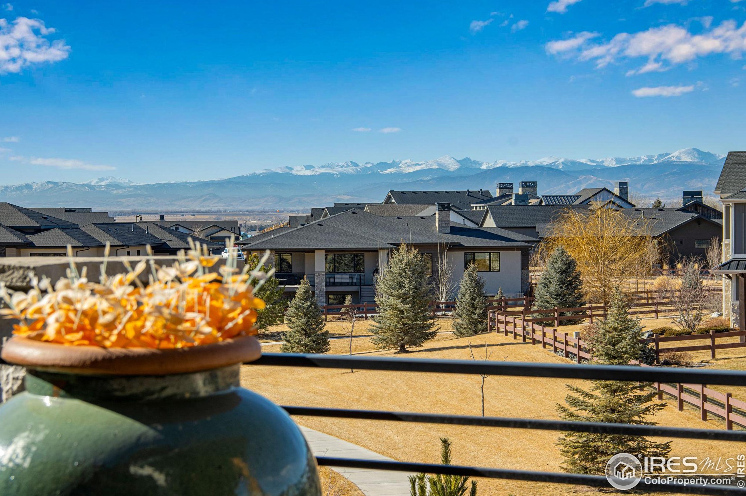 4059 Grand Park Dr, Timnath CO  80547 exterior