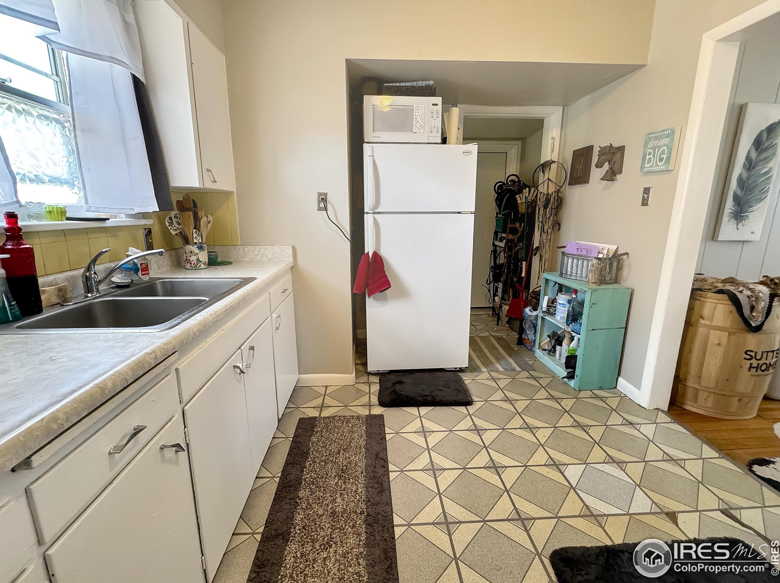 420 Douglas St, Sterling CO  80751-3622 exterior