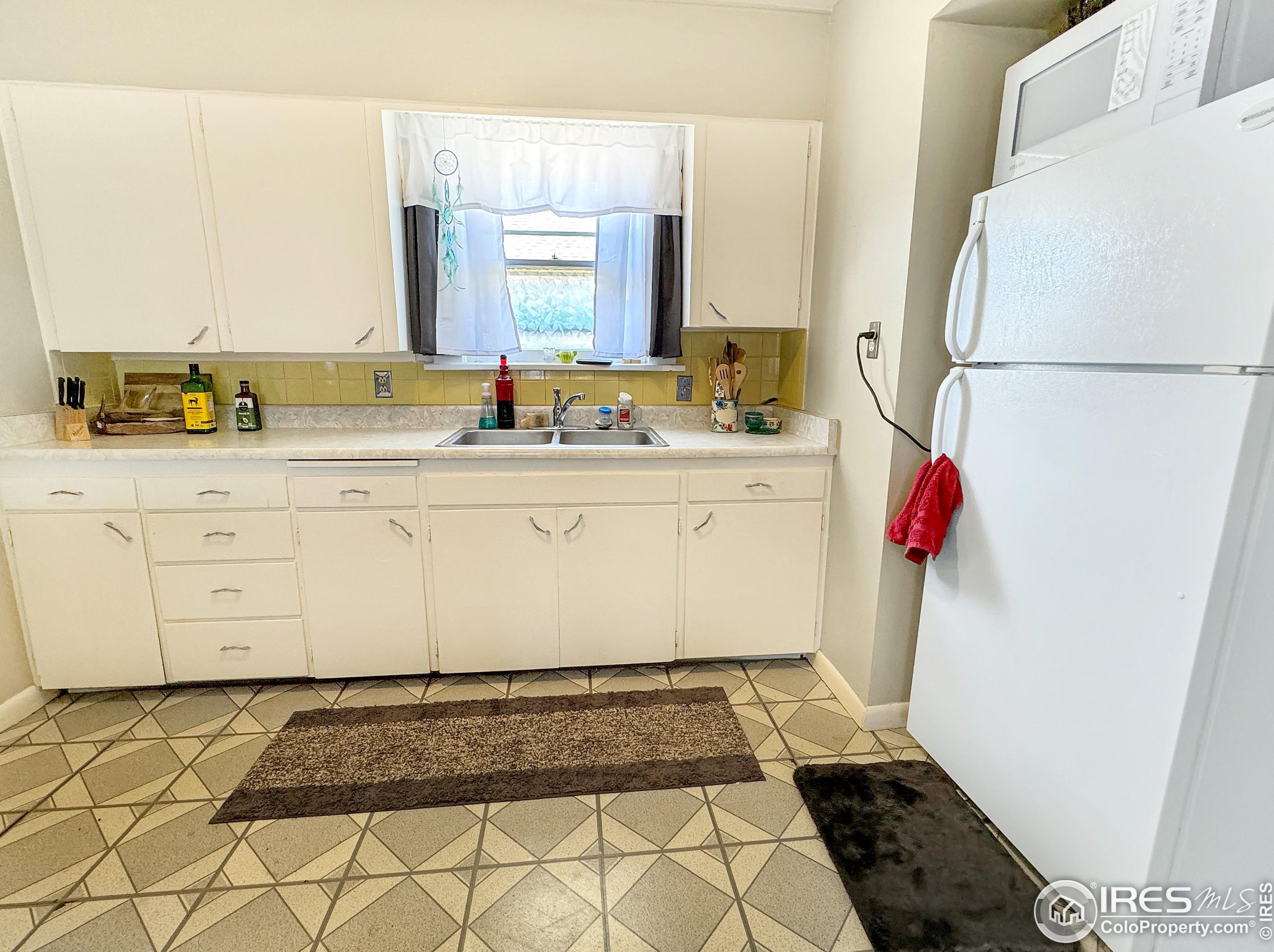 420 Douglas St, Sterling CO  80751-3622 exterior