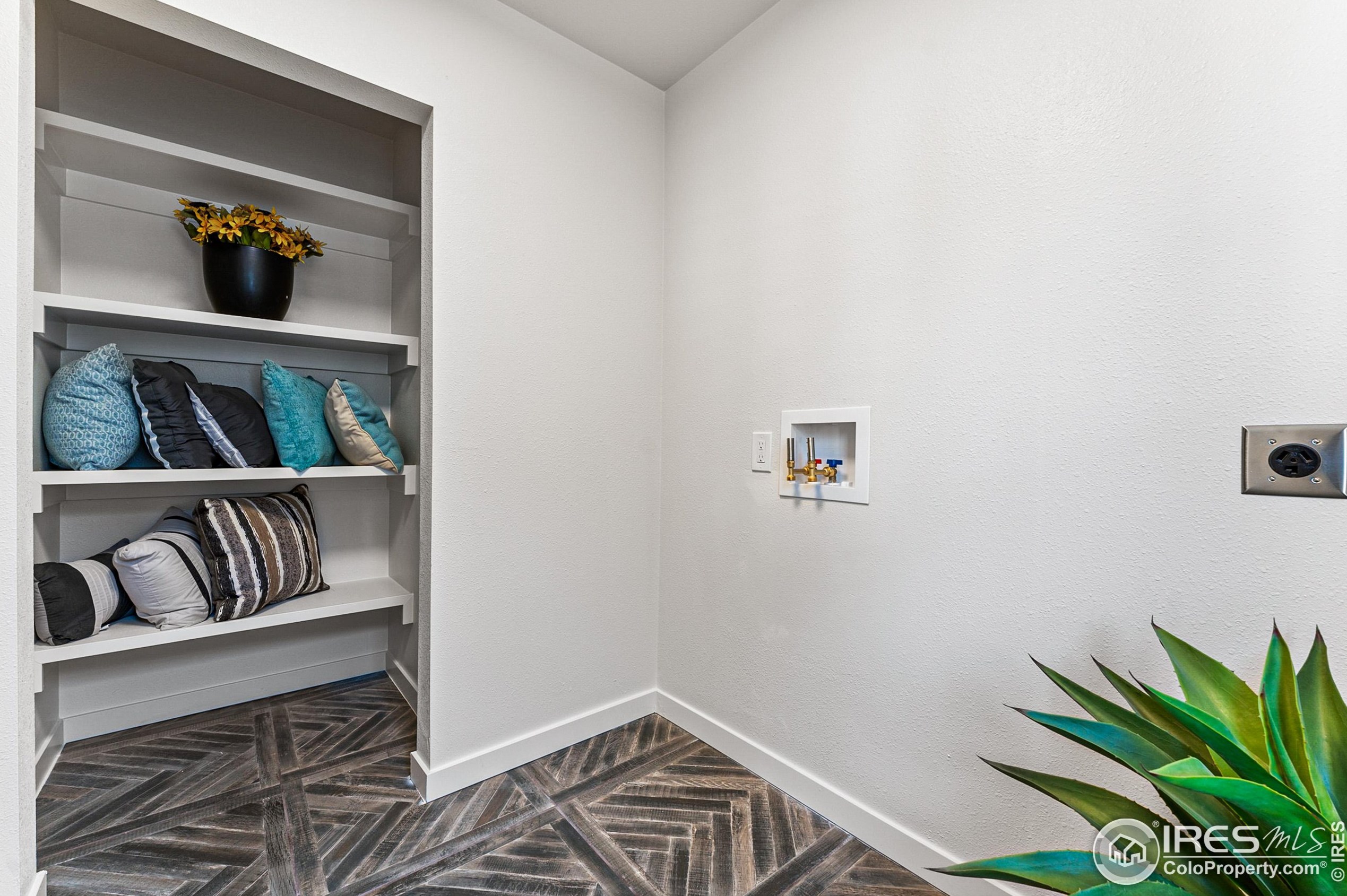 301 Linda Ln, Fort Collins CO  80525-2553 exterior