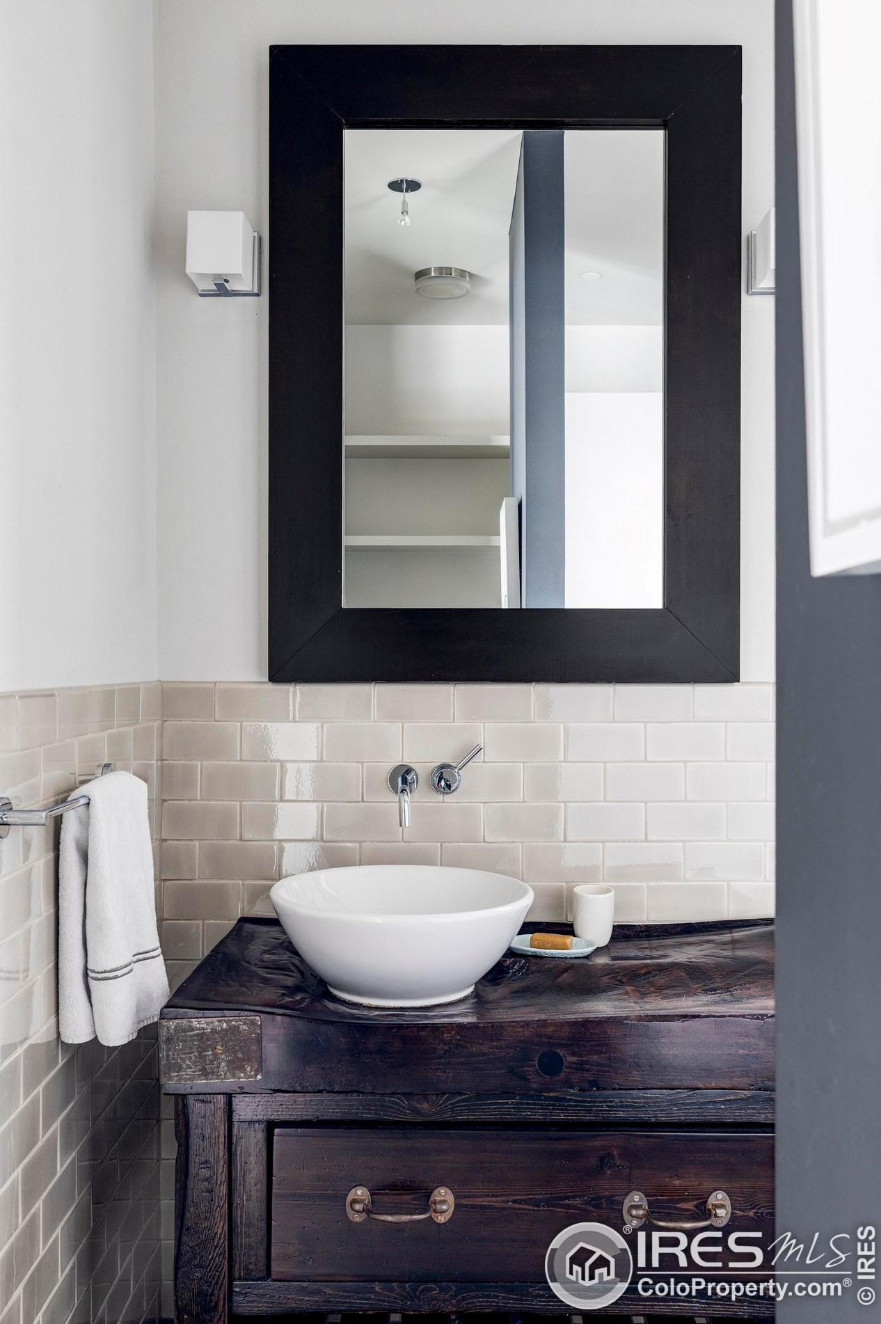 8802 Lakeside Ct, Boulder CO 80301-5107 exterior