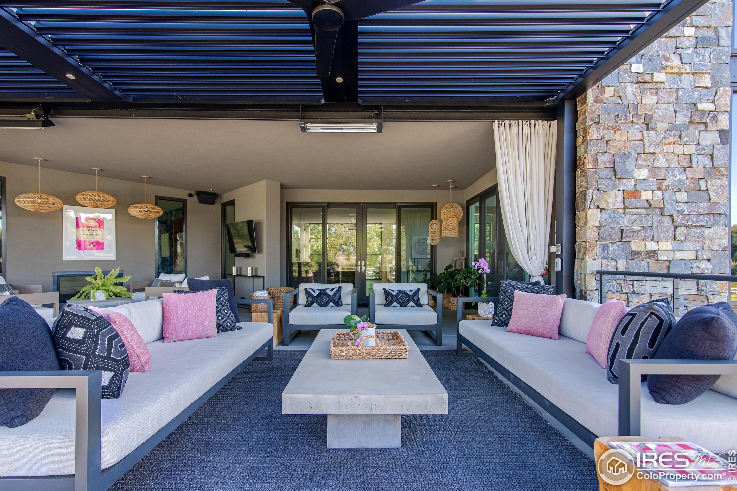 8802 Lakeside Ct, Boulder CO  80301-5107 exterior