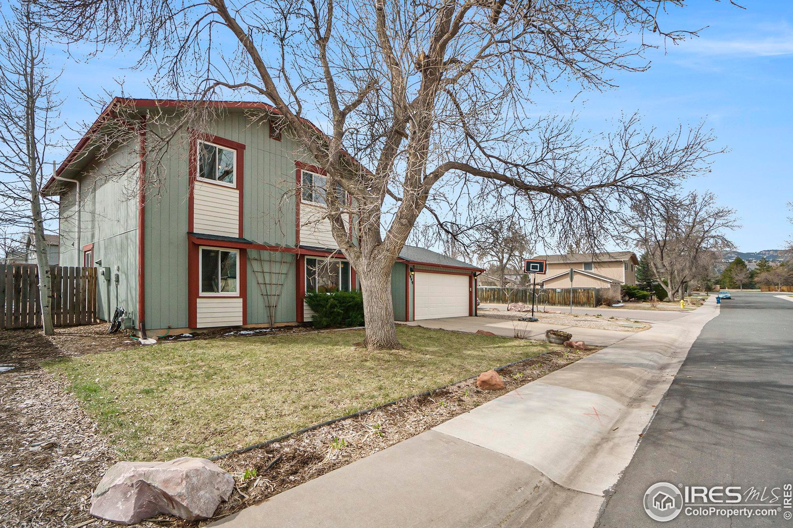1949 Newcastle Ct, Fort Collins CO  80526-2335 exterior