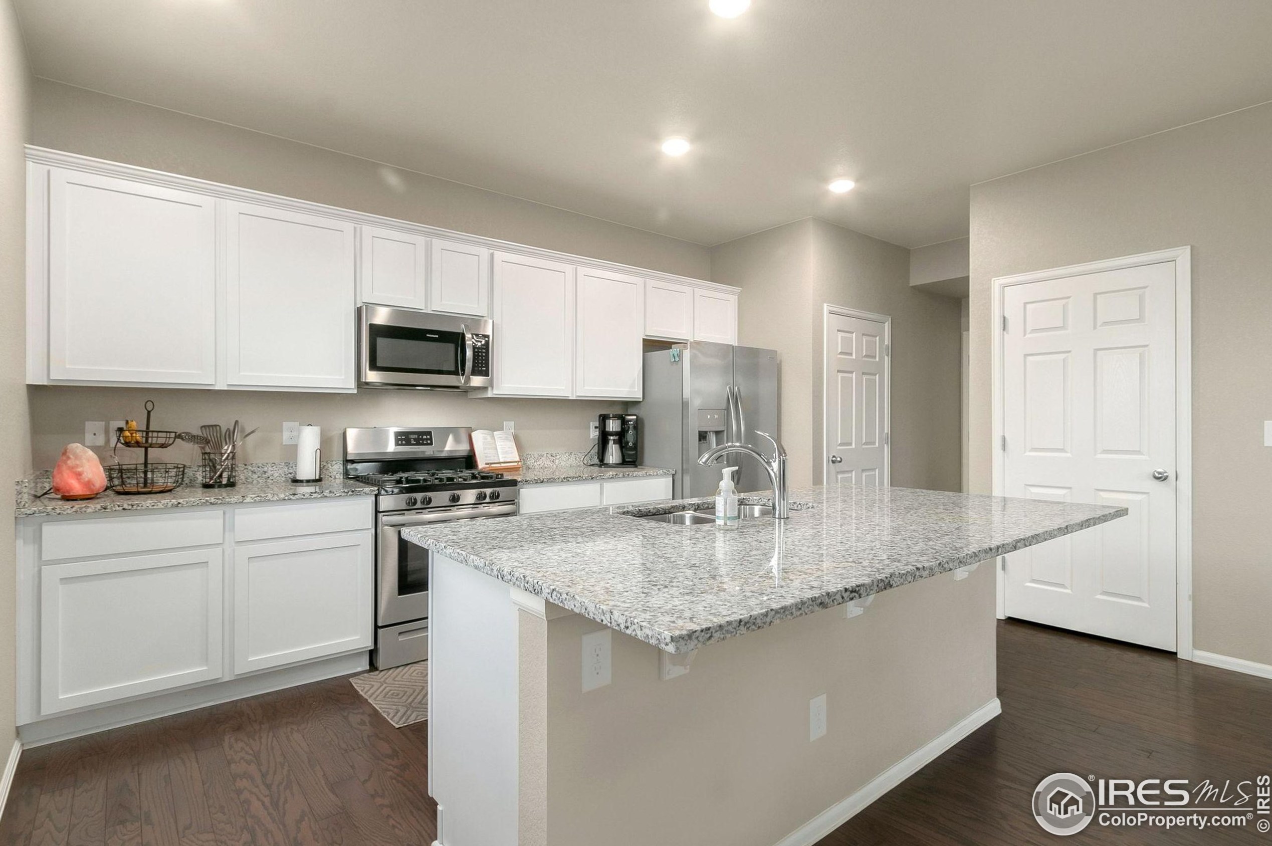 875 Dartford Dr, Fort Collins CO  80550 exterior