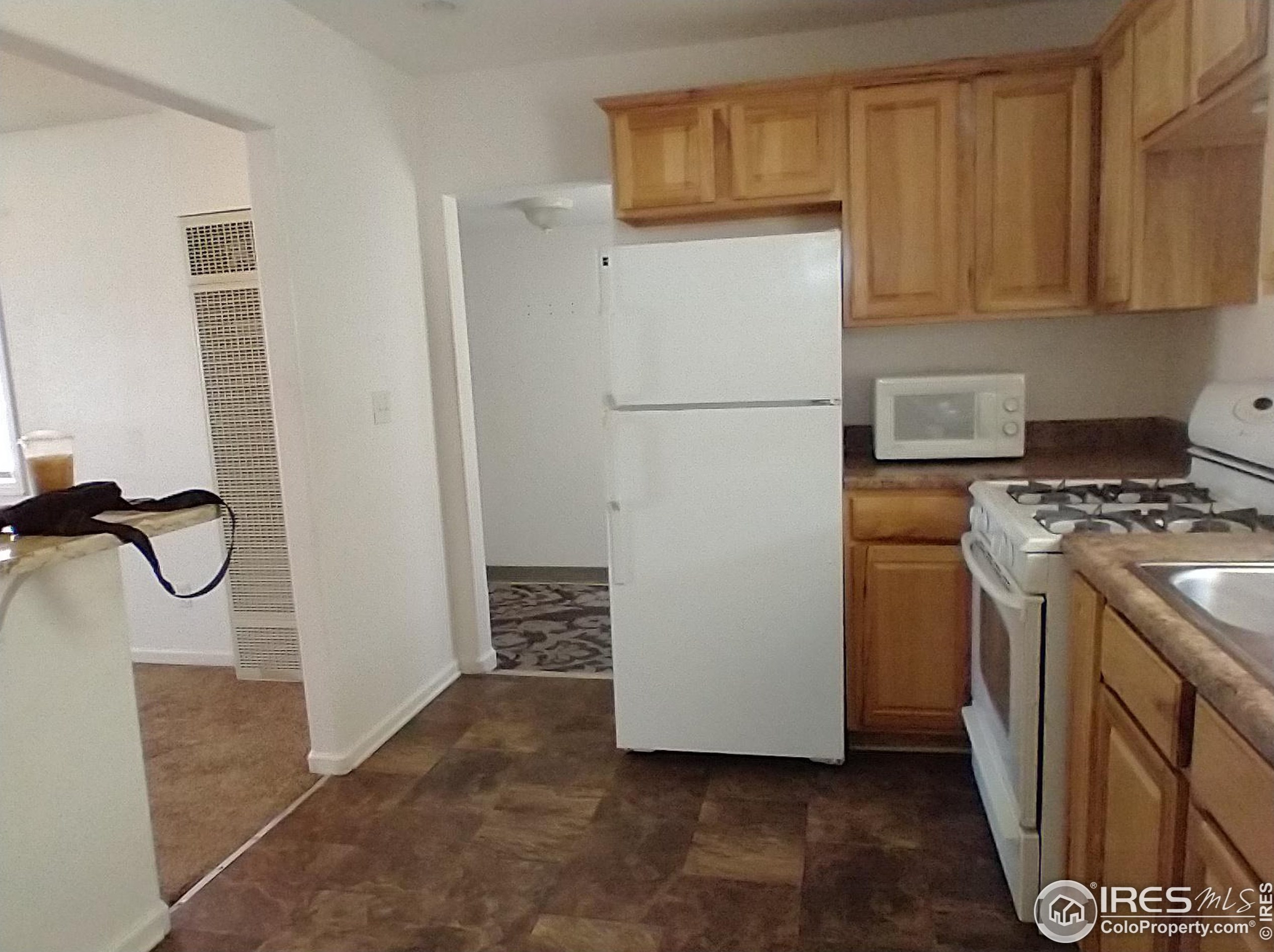 103 8 Ave, Sterling CO 80751-2917 exterior