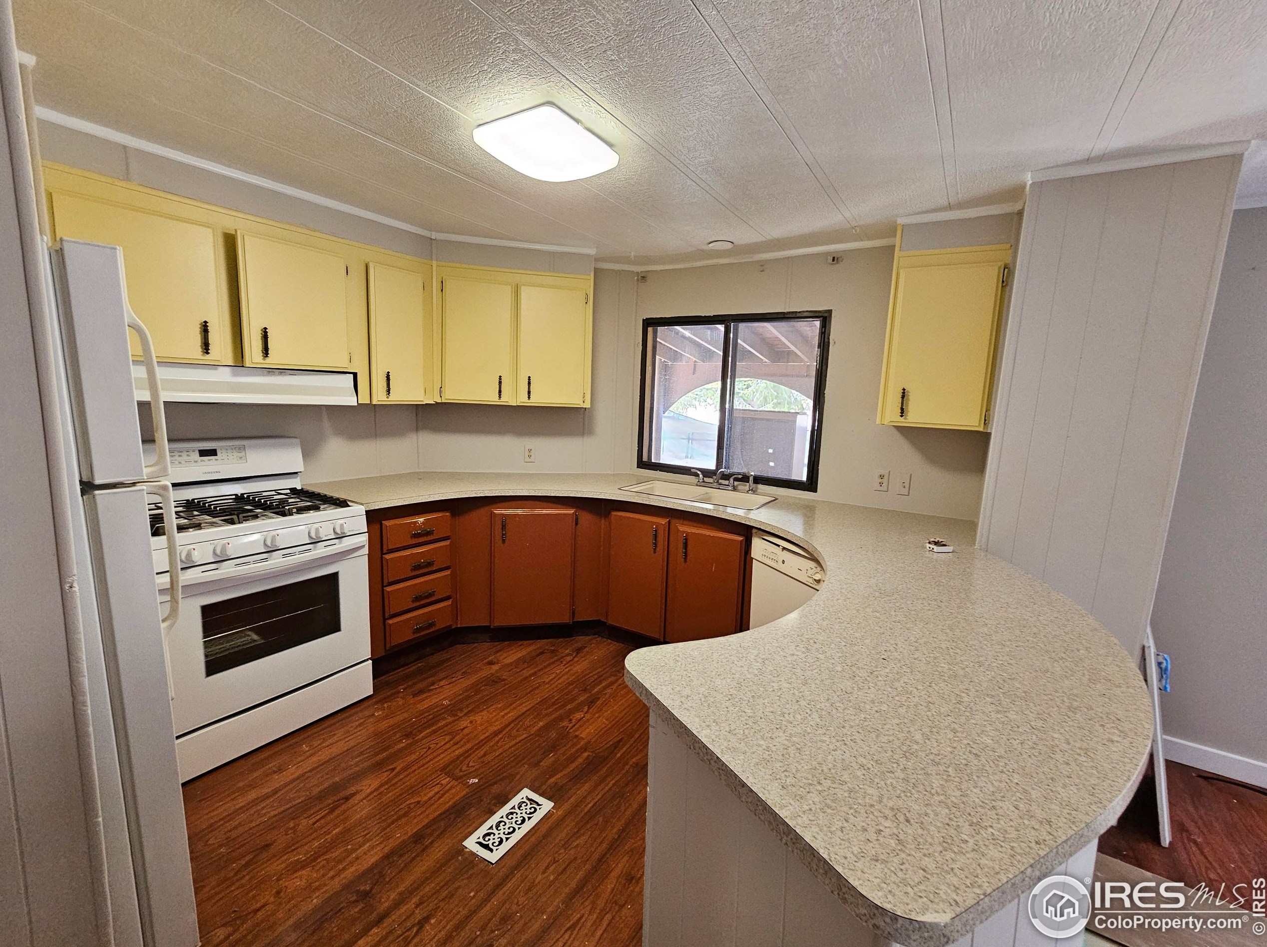 4242 Grand Teton Rd, Greeley CO 80634-9127 exterior