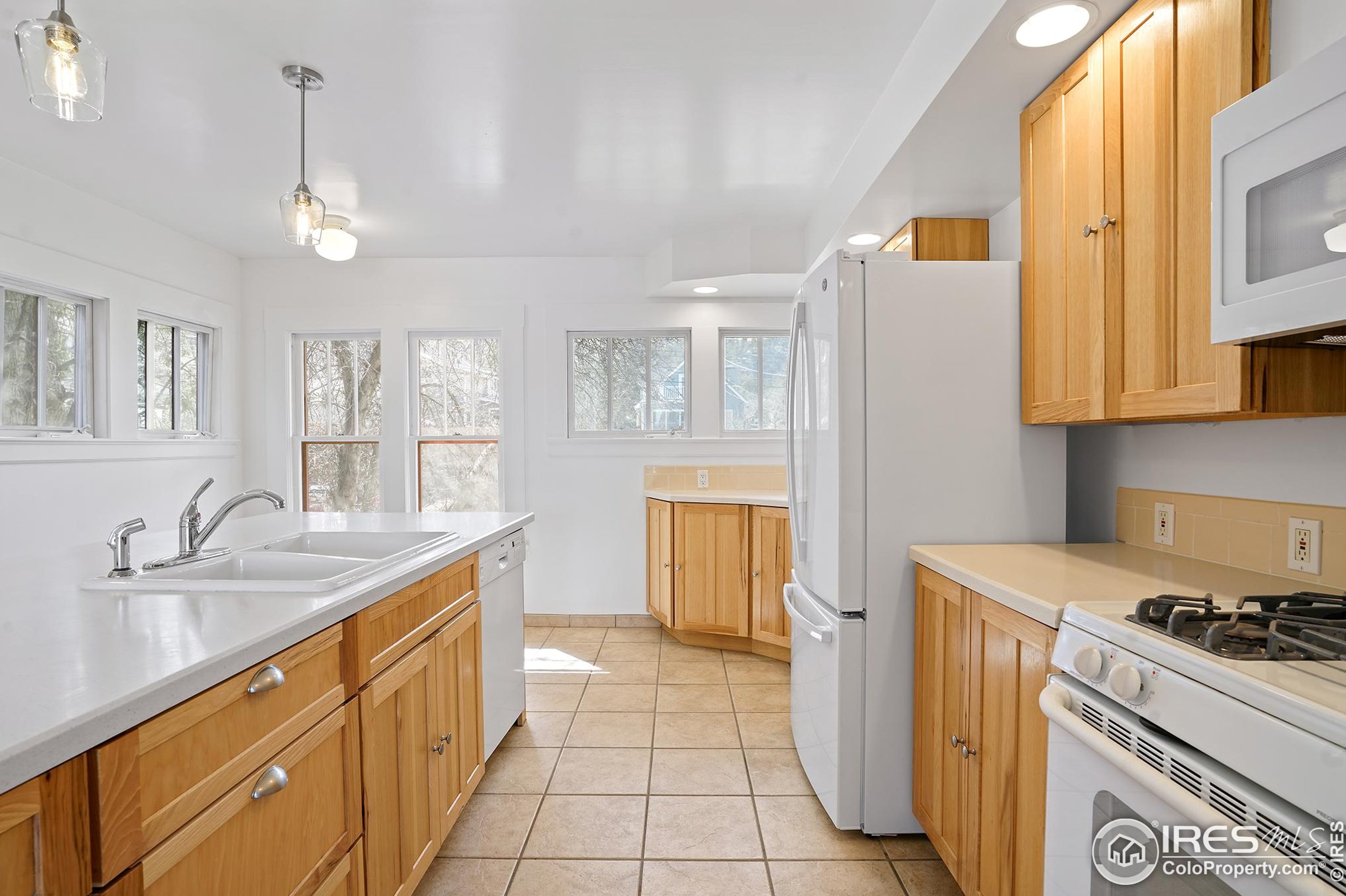 957 9th St, Boulder CO  80302-7225 exterior