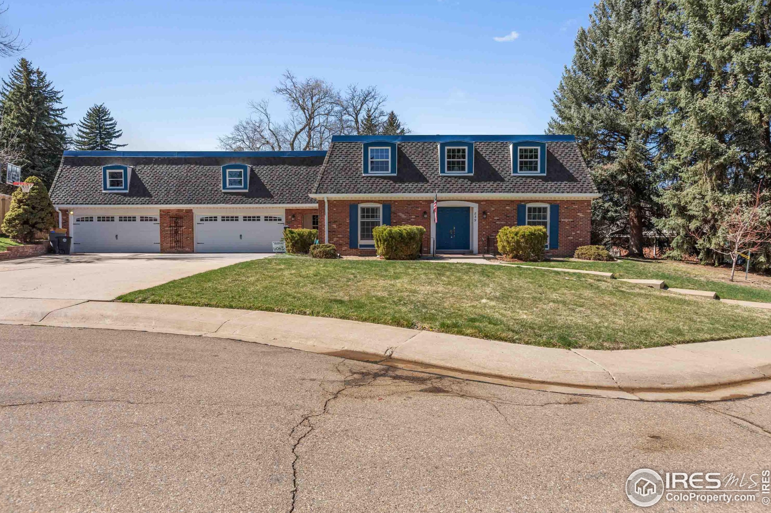 839 Briarwood Ct, Longmont, CO 80501