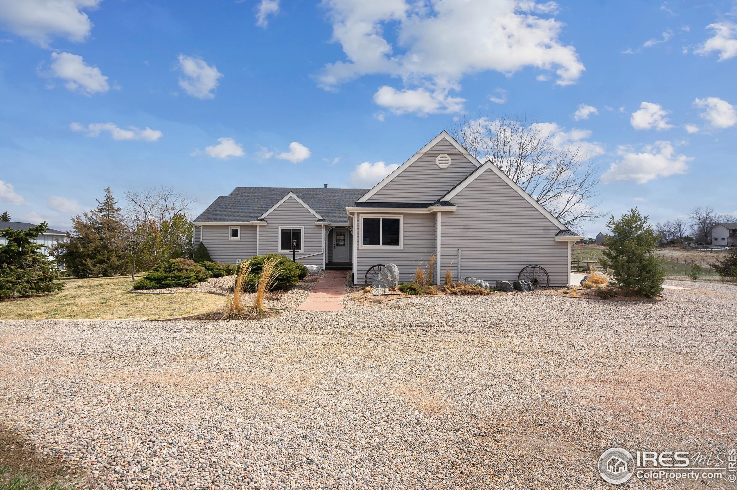 4909 Gary Dr, Longmont, CO 80513