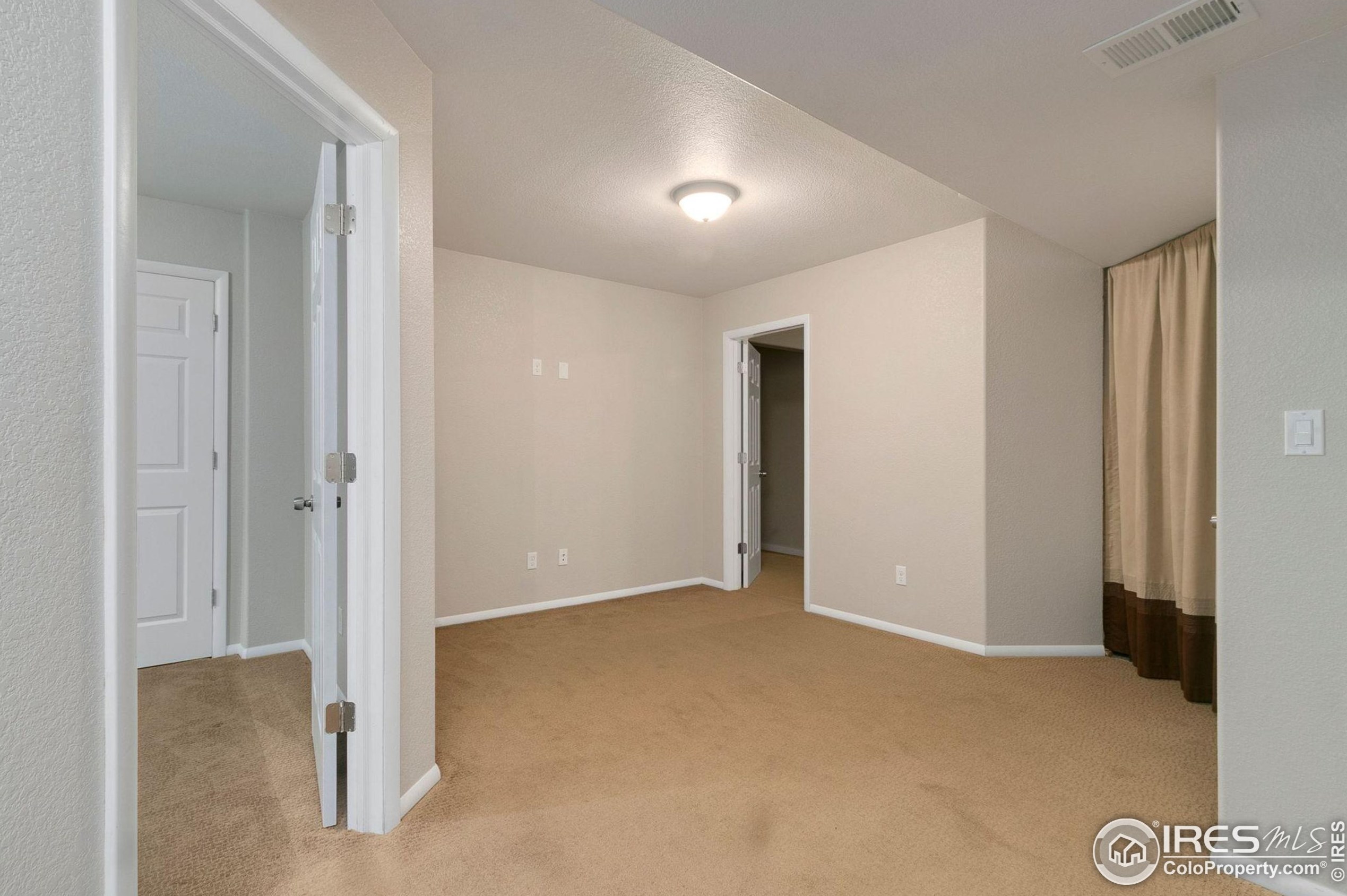 3982 Blackstone Ct, Loveland CO exterior