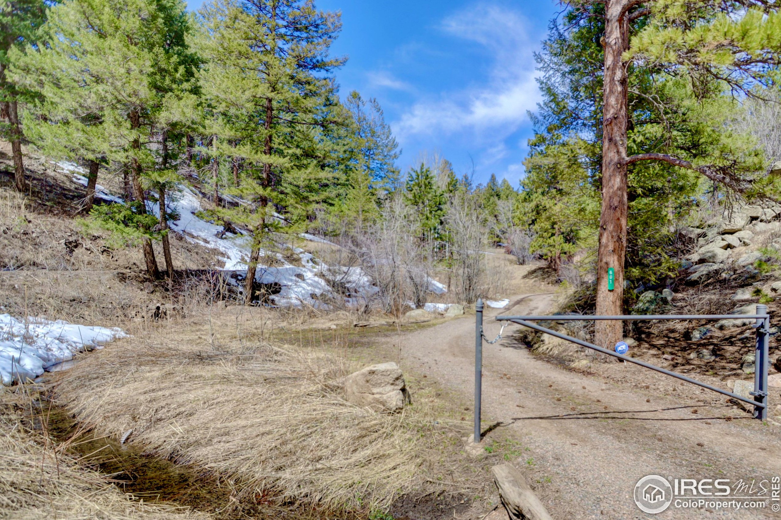 601 Pika Rd, Boulder CO 80302-9517 exterior