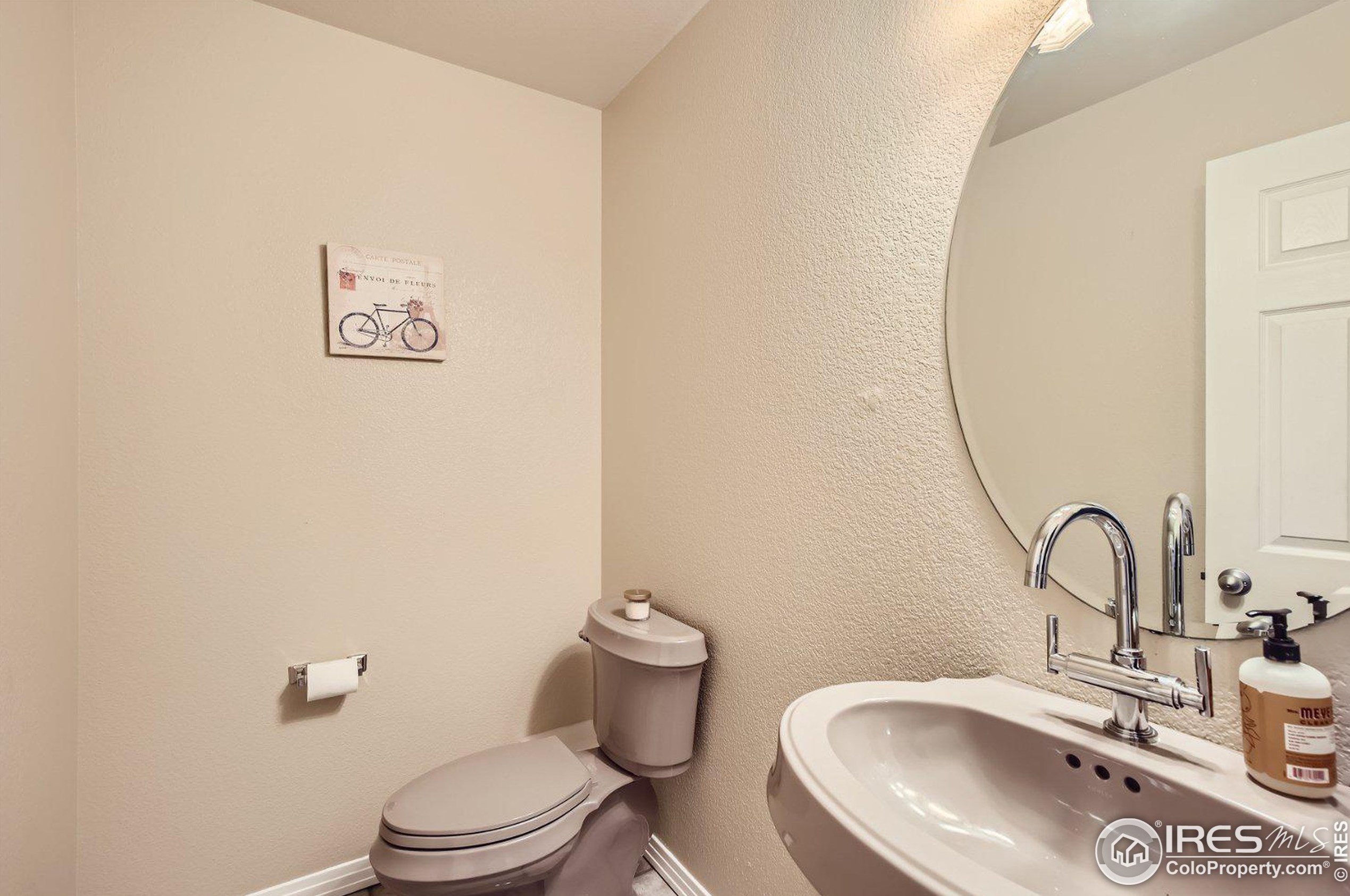 2838 Des Moines Dr, Fort Collins CO  80525-6684 exterior