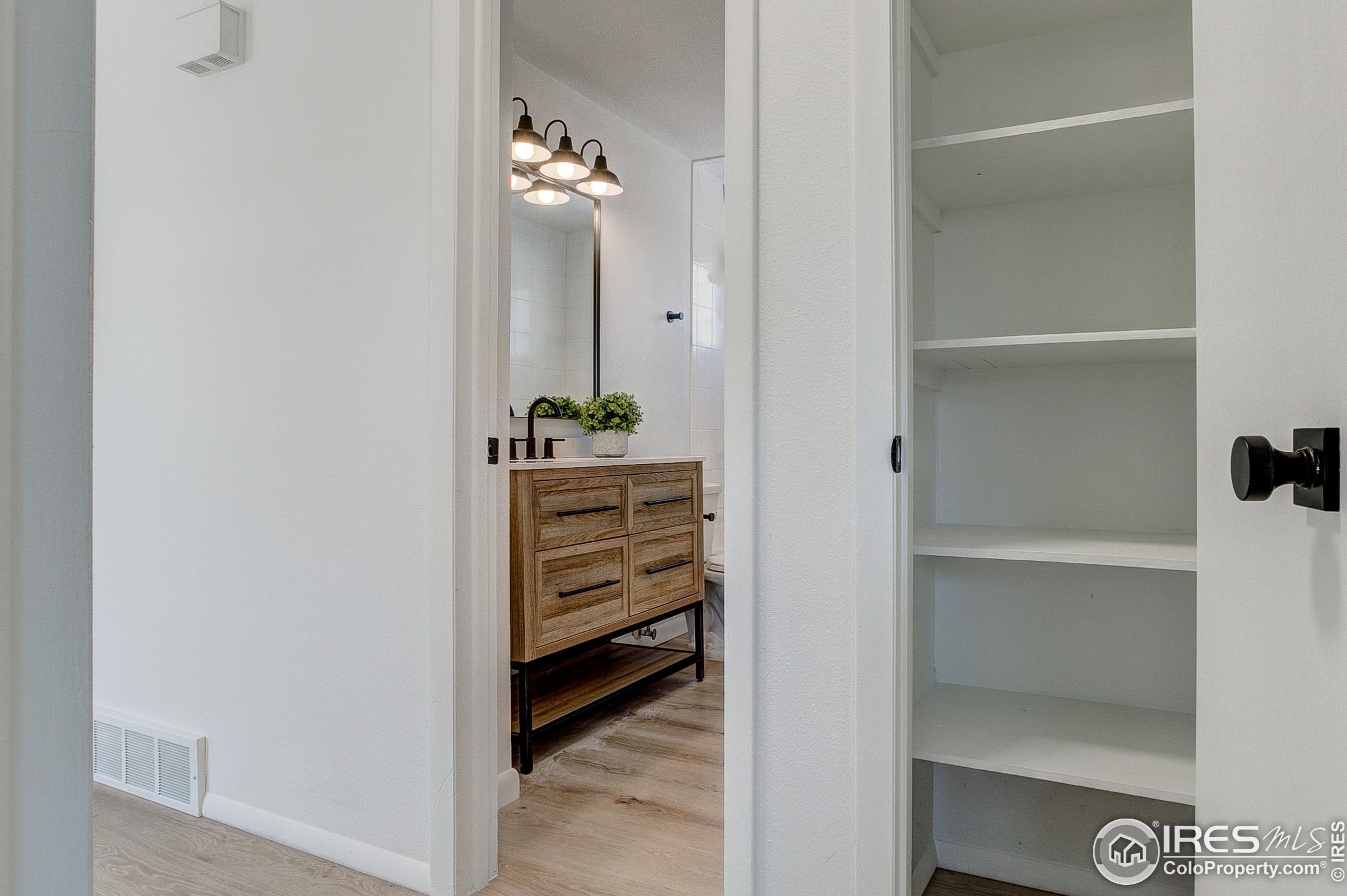 6233 78 Ave, Arvada CO  80005-4308 exterior