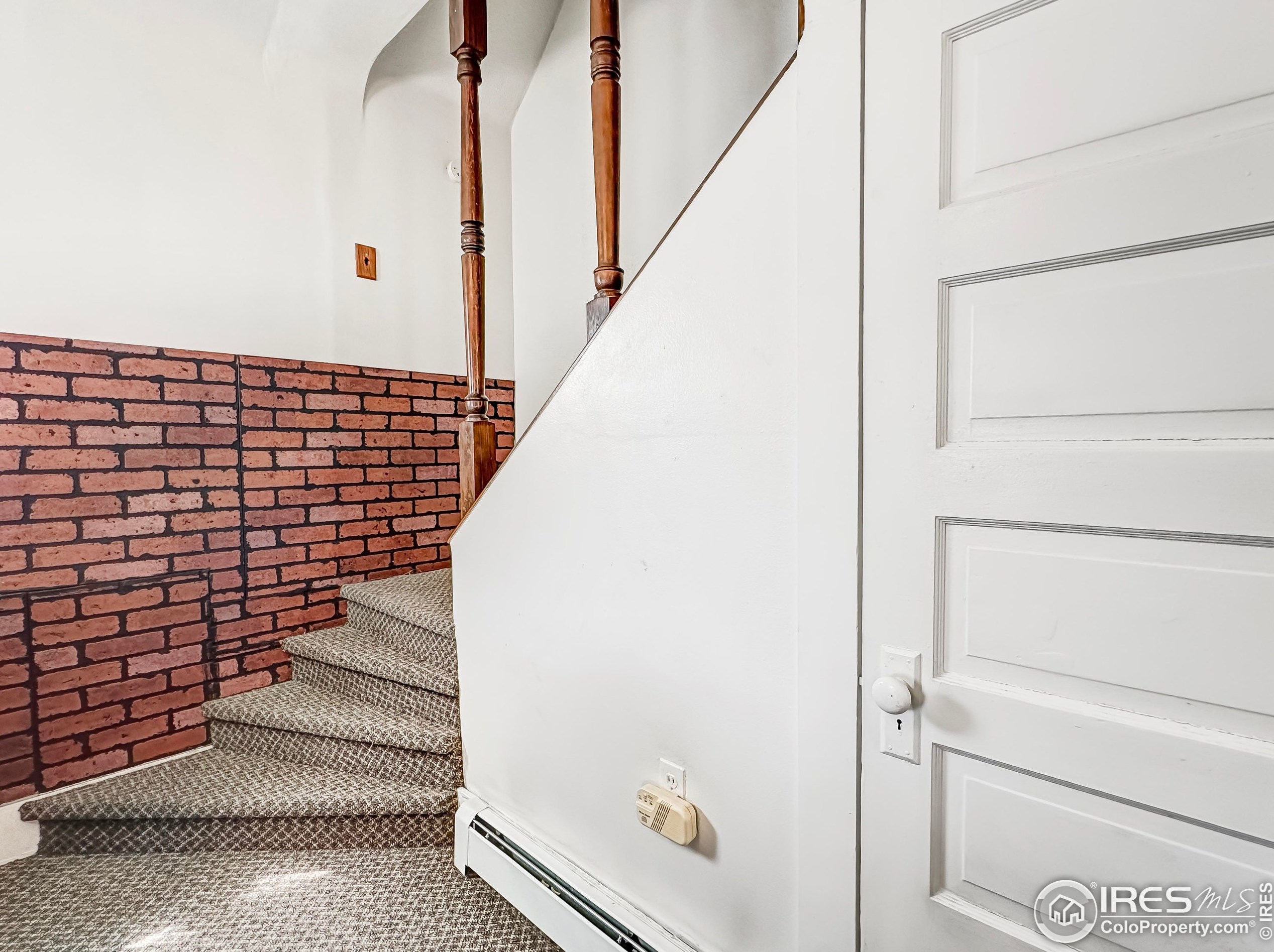 221 Denver St, Sterling CO 80751-4037 exterior