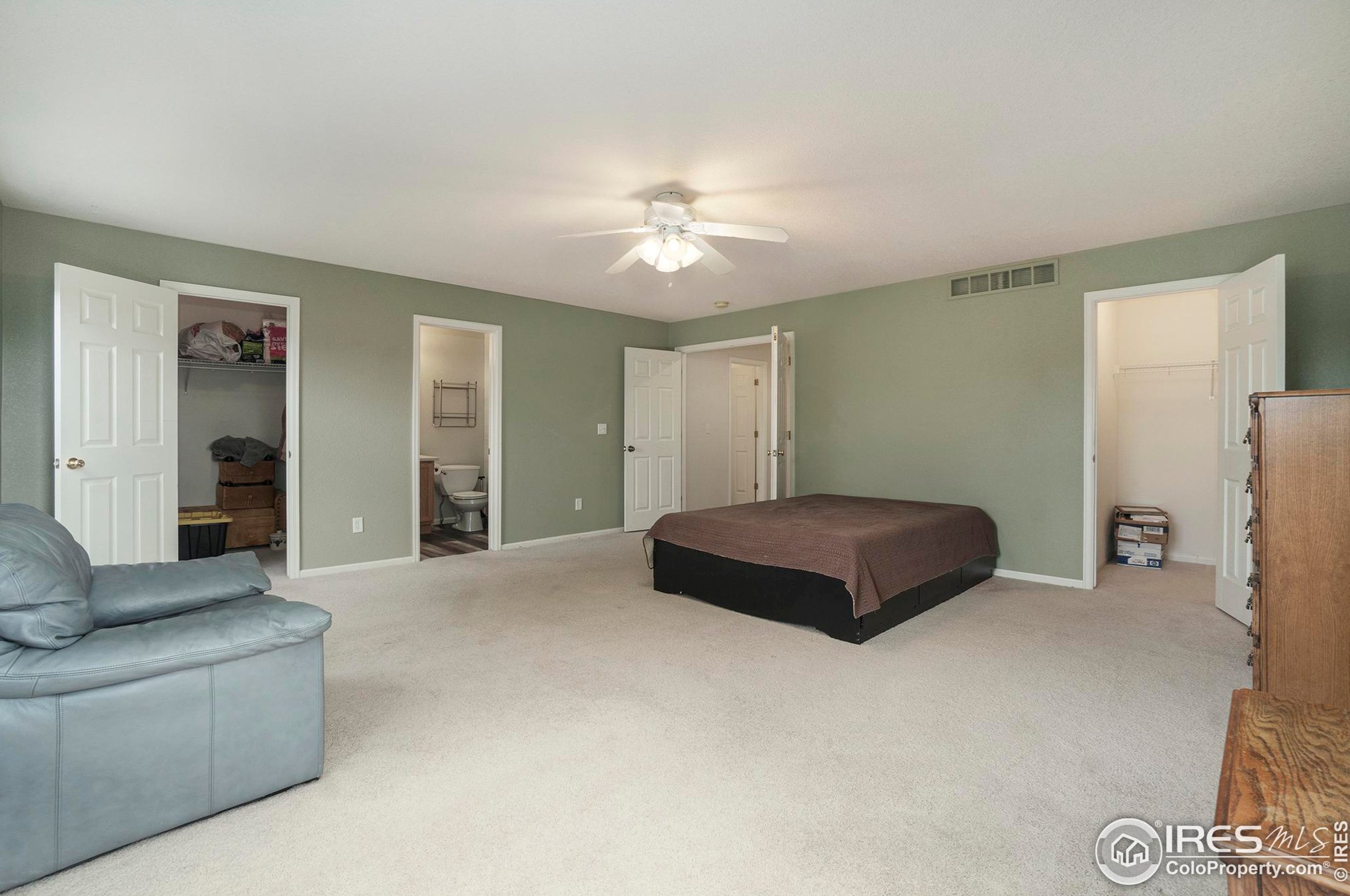 1884 Dove Creek Cir, Loveland CO  80538-5399 exterior