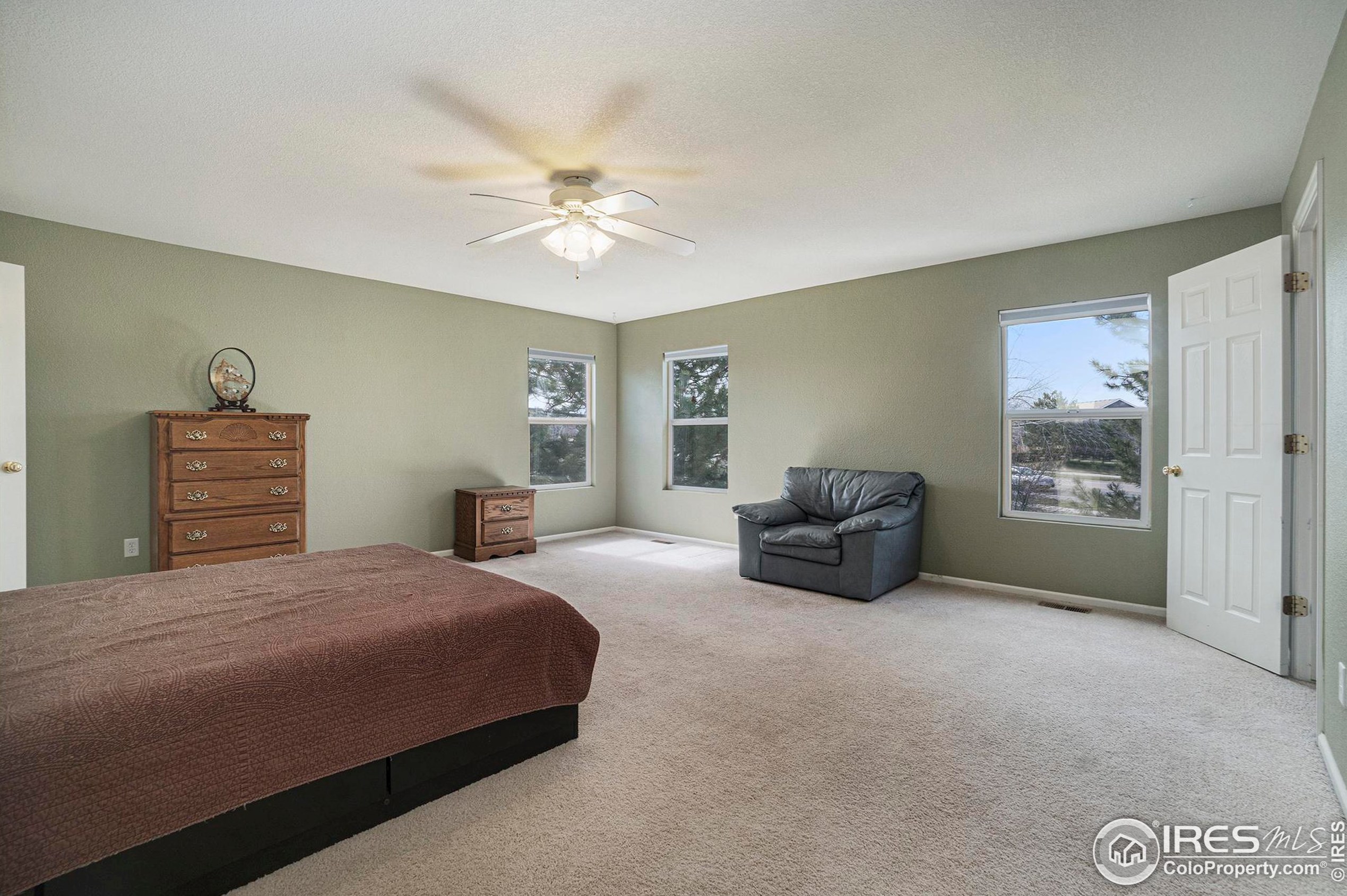 1884 Dove Creek Cir, Loveland CO  80538-5399 exterior