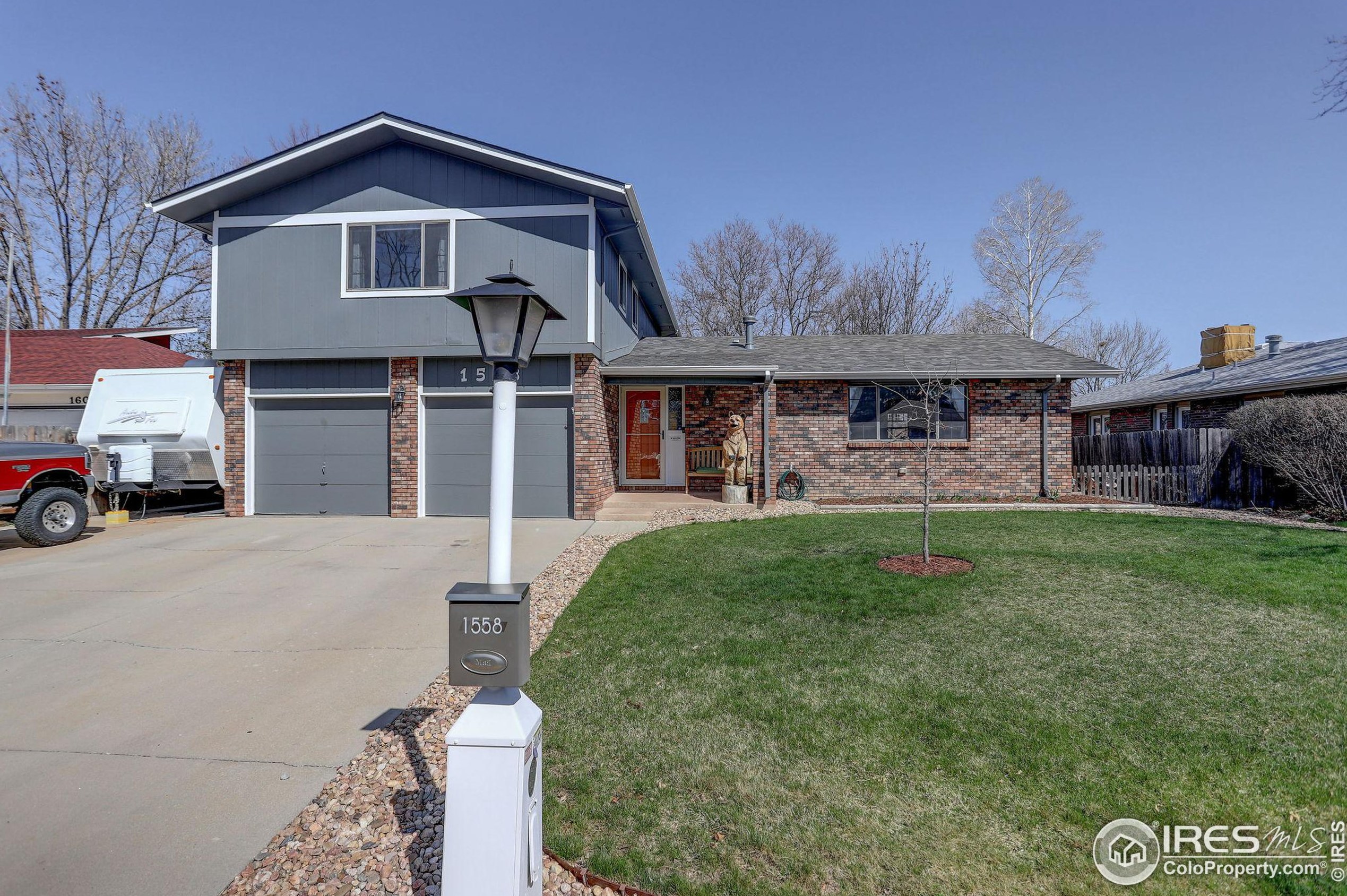 1558 Juniper St, Longmont, CO 80501-2549